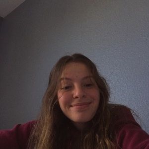 Meet your Posher, Jenessa